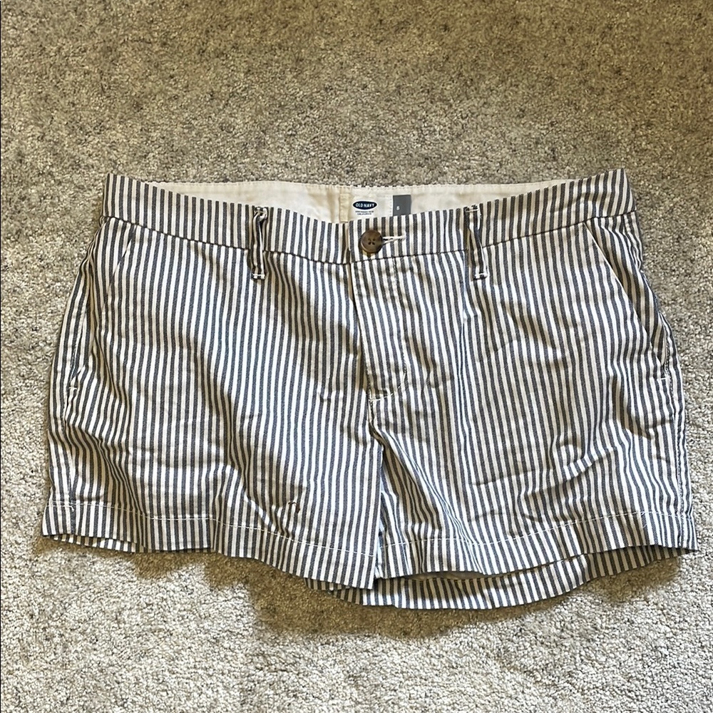 Old Navy Blue and White Bermuda Shorts Seersucker Style Size 8